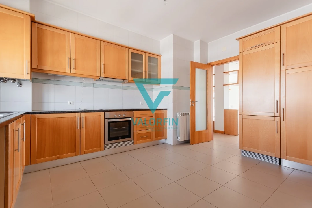 Apartamento T3 para Venda em Batalha Foto 11