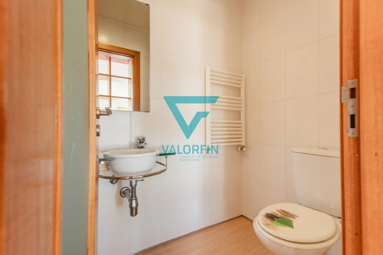 Apartamento T3 para Venda em Batalha Foto 13