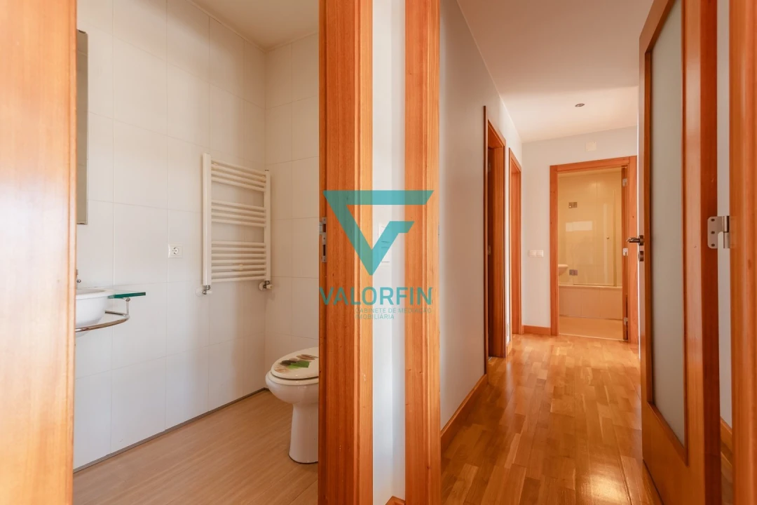 Apartamento T3 para Venda em Batalha Foto 12