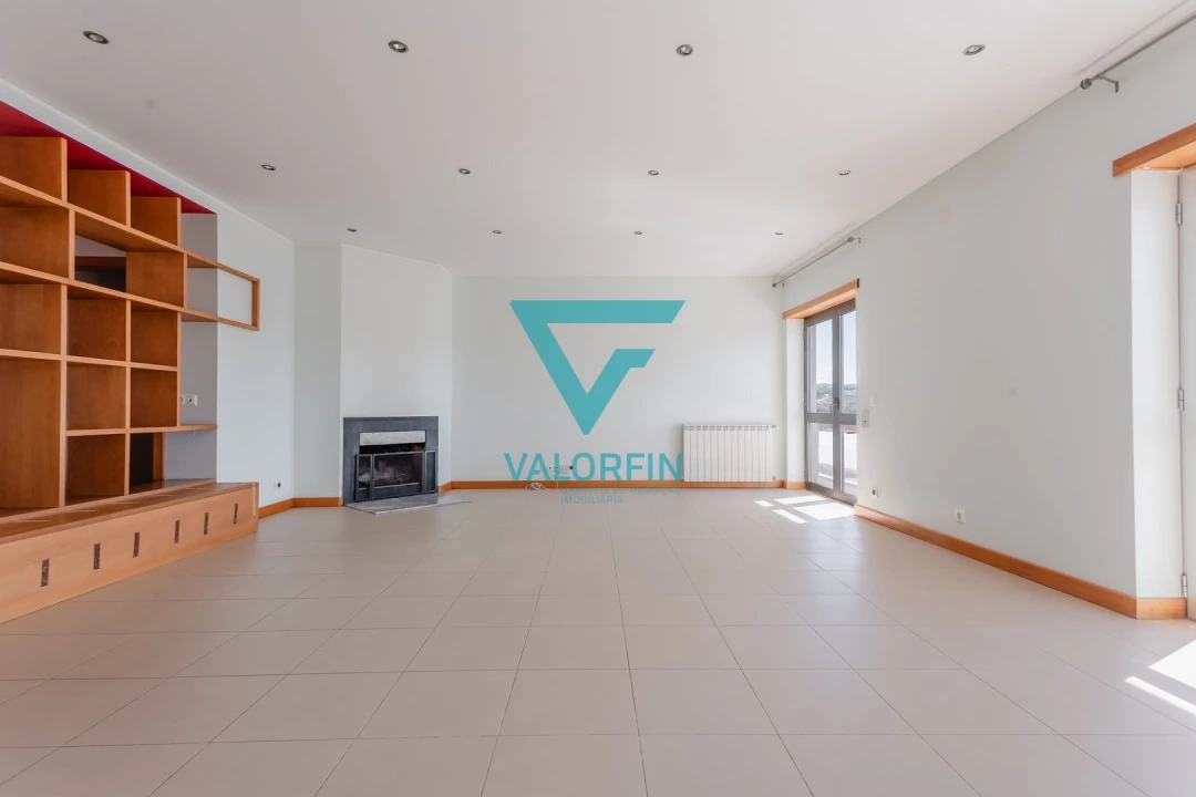 Apartamento T3 para Venda em Batalha Foto 3