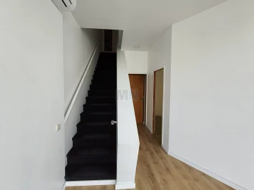 Loja para Arrendamento em São Martinho do Bispo e Ribeira de Frades