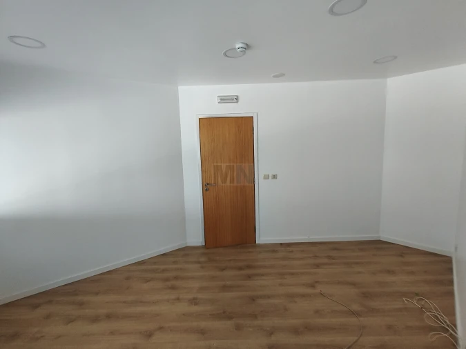 Loja para Arrendamento em São Martinho do Bispo e Ribeira de Frades Foto 16