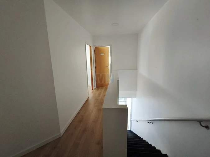 Loja para Arrendamento em São Martinho do Bispo e Ribeira de Frades Foto 11