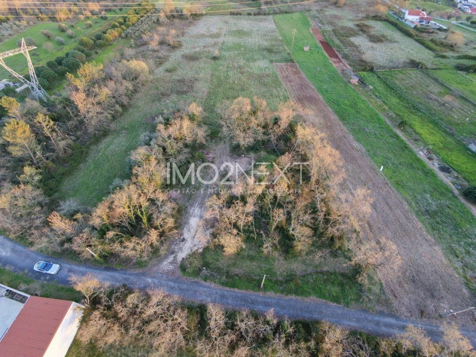 Terreno para Venda em Maceira Foto 1
