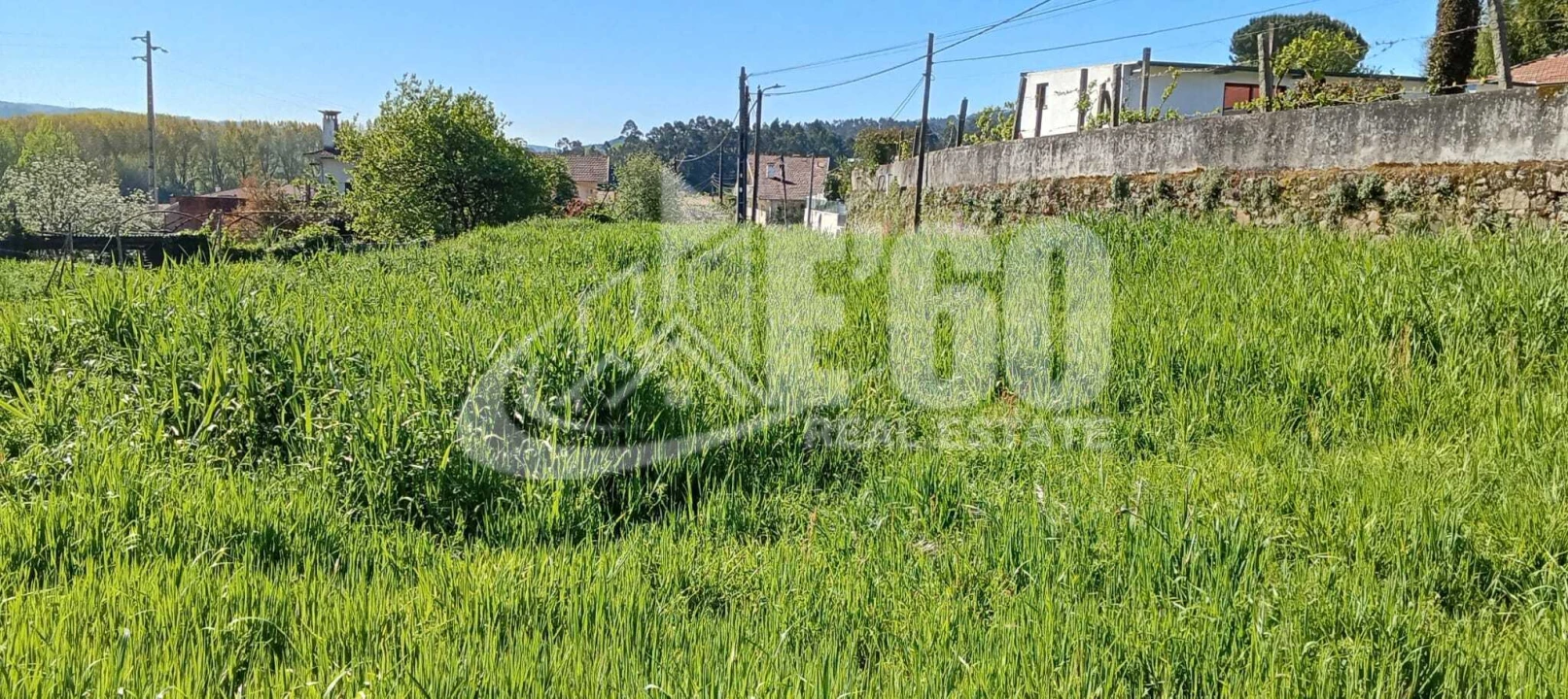 Terreno para Venda em Fiães Foto 1