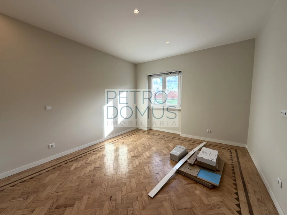 Apartamento T2 para Venda em Penha de França Foto 23