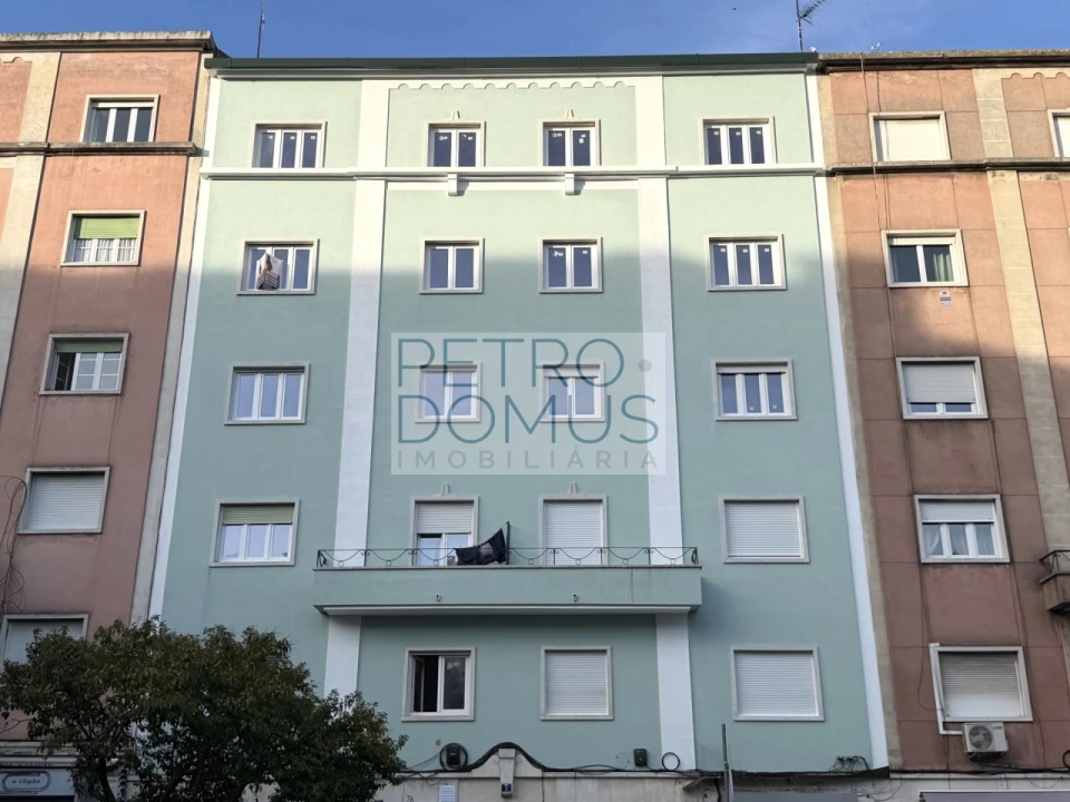 Apartamento T2 para Venda em Penha de França Foto 31