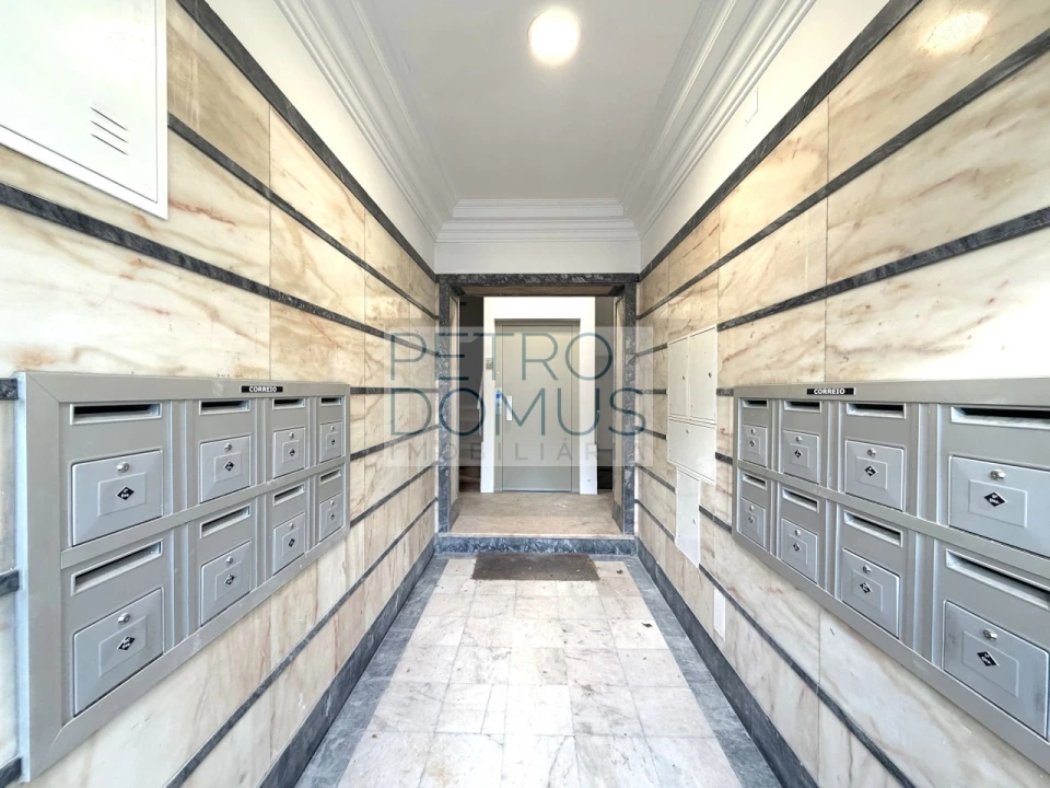 Apartamento T2 para Venda em Penha de França Foto 32