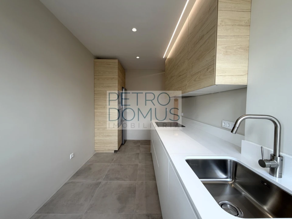 Apartamento T2 para Venda em Penha de França Foto 38