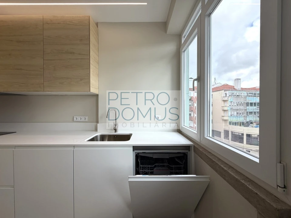 Apartamento T2 para Venda em Penha de França Foto 42