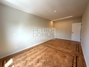 Apartamento T2 para Venda em Penha de França