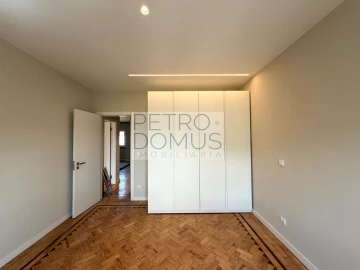 Apartamento T2 para Venda em Penha de França