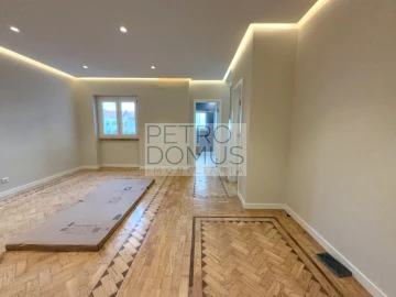 Apartamento T2 para Venda em Penha de França
