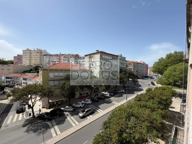 Apartamento T2 para Venda em Penha de França Foto 29