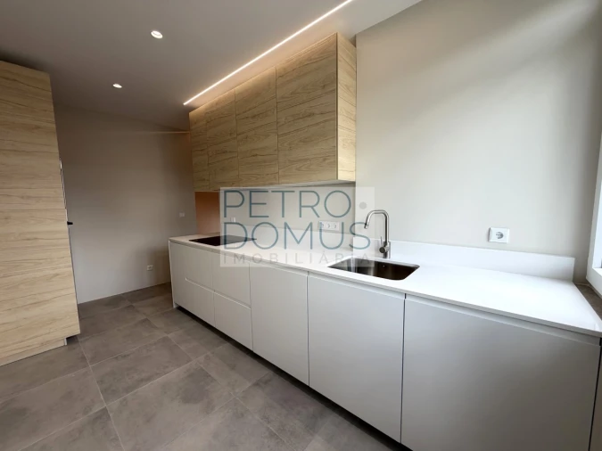 Apartamento T2 para Venda em Penha de França Foto 39