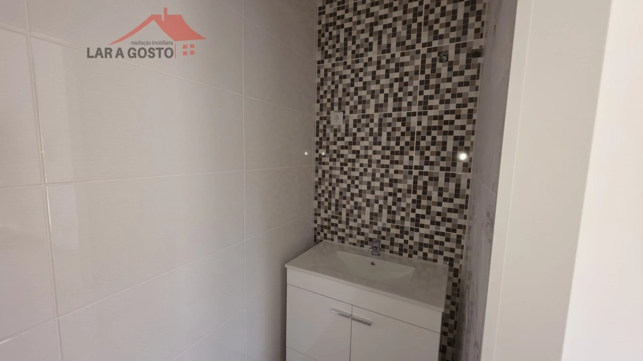 Apartamento T1 para Venda em Macedo de Cavaleiros Foto 15