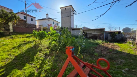 Moradia T3 para Venda em Castelãos e Vilar do Monte