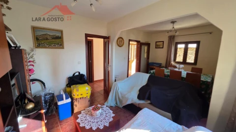 Moradia T3 para Venda em Castelãos e Vilar do Monte