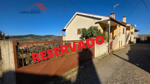 Moradia T3 para Venda em Castelãos e Vilar do Monte