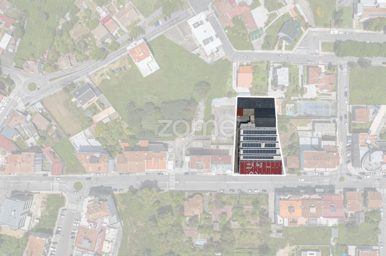 Terreno Comércio / Armazém para Arrendamento em São João da Madeira Foto 3