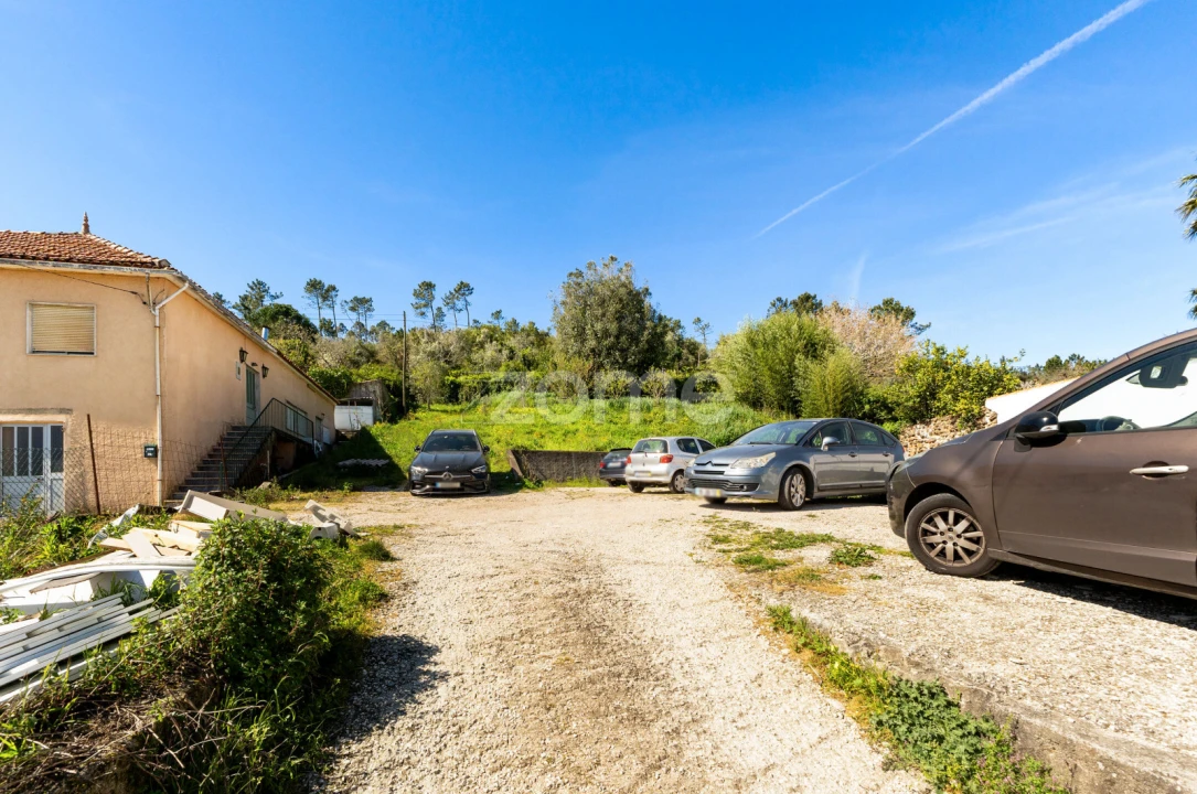 Moradia T4 para Venda em Almalagues Foto 25