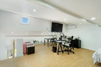 Moradia T4 para Venda em Almalagues