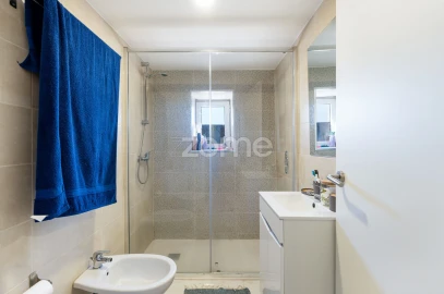 Moradia T4 para Venda em Almalagues