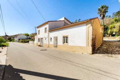 Moradia T4 para Venda em Almalagues