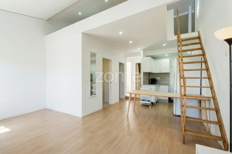 Moradia T4 para Venda em Almalagues Foto 22