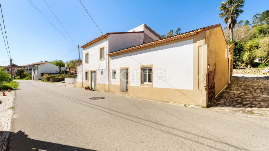 Moradia T5 para Venda em Almalagues