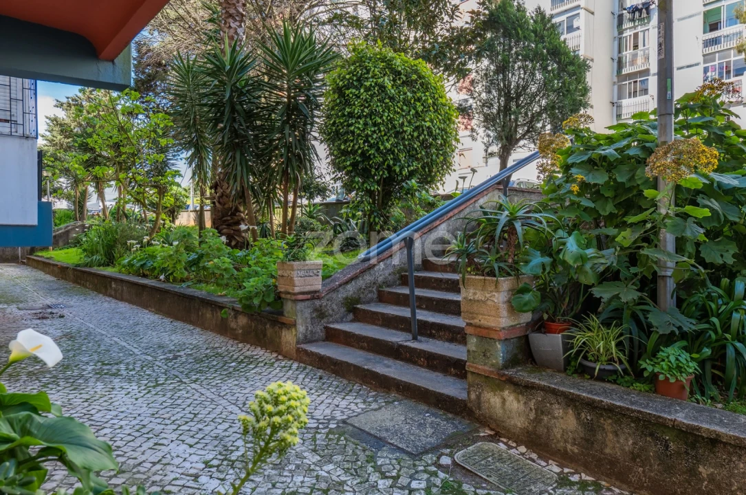 Apartamento T2 para Venda em Massamá e Monte Abraão Foto 5