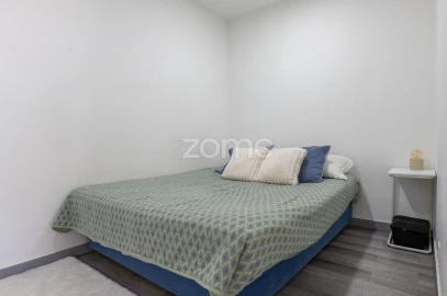 Apartamento T2 para Venda em Massamá e Monte Abraão