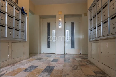 Apartamento T2 para Venda em Massamá e Monte Abraão