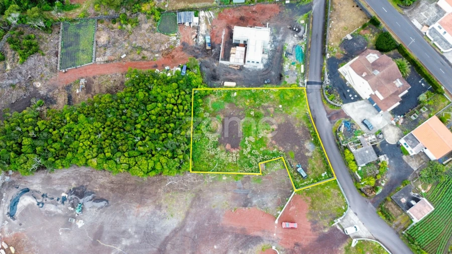 Terreno para Venda em Bandeiras