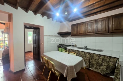 Moradia T4 para Venda em Furnas