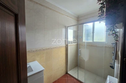 Moradia T4 para Venda em Furnas