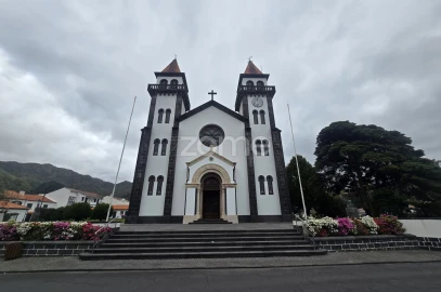 Moradia T4 para Venda em Furnas