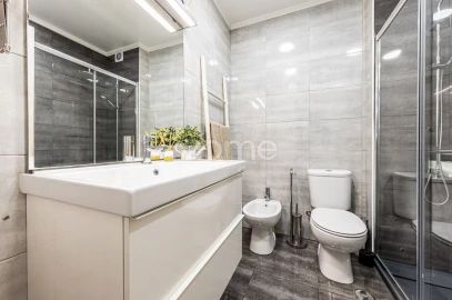 Apartamento T2 para Venda em Póvoa de Santa Iria e Forte da Casa