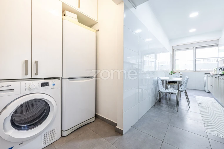 Apartamento T2 para Venda em Póvoa de Santa Iria e Forte da Casa Foto 7