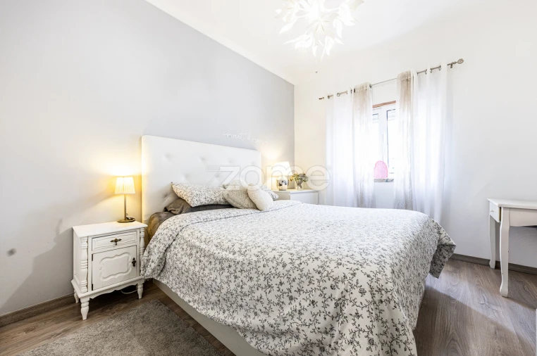 Apartamento T2 para Venda em Póvoa de Santa Iria e Forte da Casa Foto 8