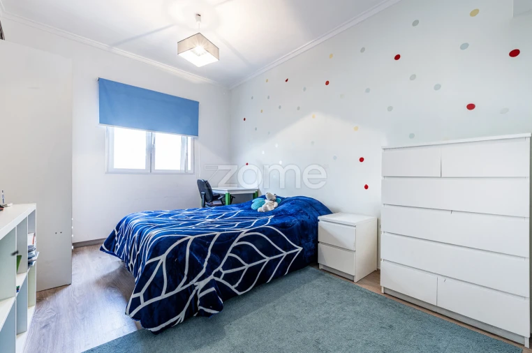 Apartamento T2 para Venda em Póvoa de Santa Iria e Forte da Casa Foto 11