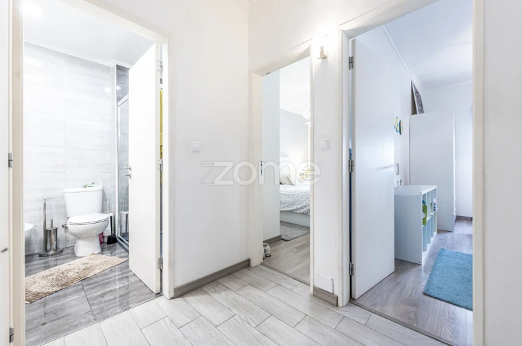 Apartamento T2 para Venda em Póvoa de Santa Iria e Forte da Casa Foto 13