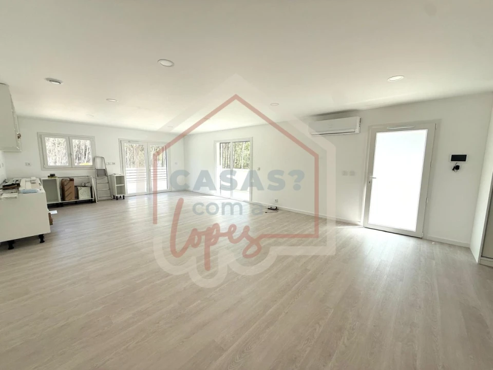 Moradia T3 para Venda em Fonte de Angeão e Covão do Lobo Foto 5