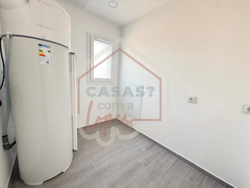 Moradia T3 para Venda em Fonte de Angeão e Covão do Lobo Foto 7