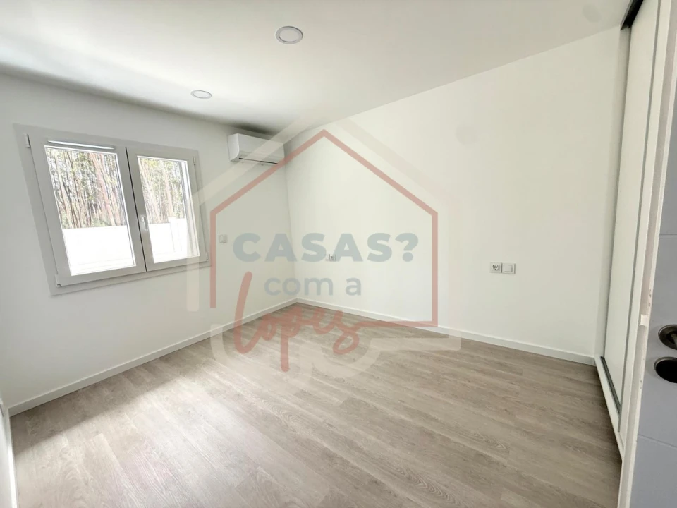 Moradia T3 para Venda em Fonte de Angeão e Covão do Lobo Foto 13