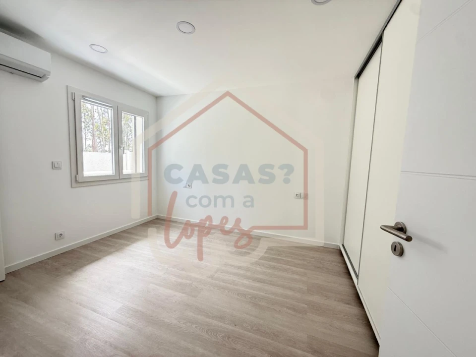 Moradia T3 para Venda em Fonte de Angeão e Covão do Lobo Foto 16