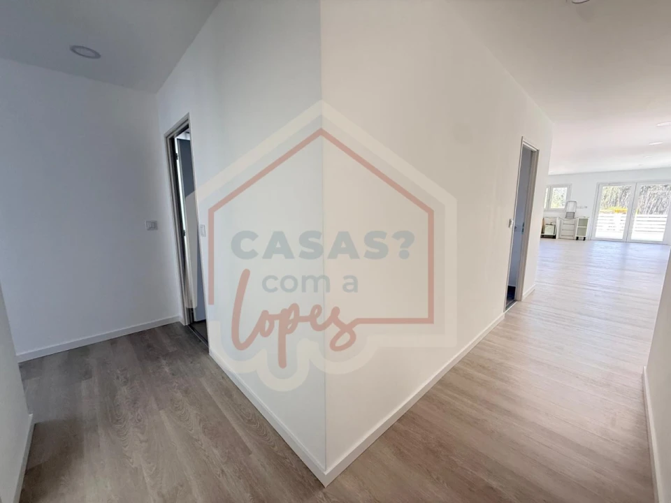 Moradia T3 para Venda em Fonte de Angeão e Covão do Lobo Foto 21