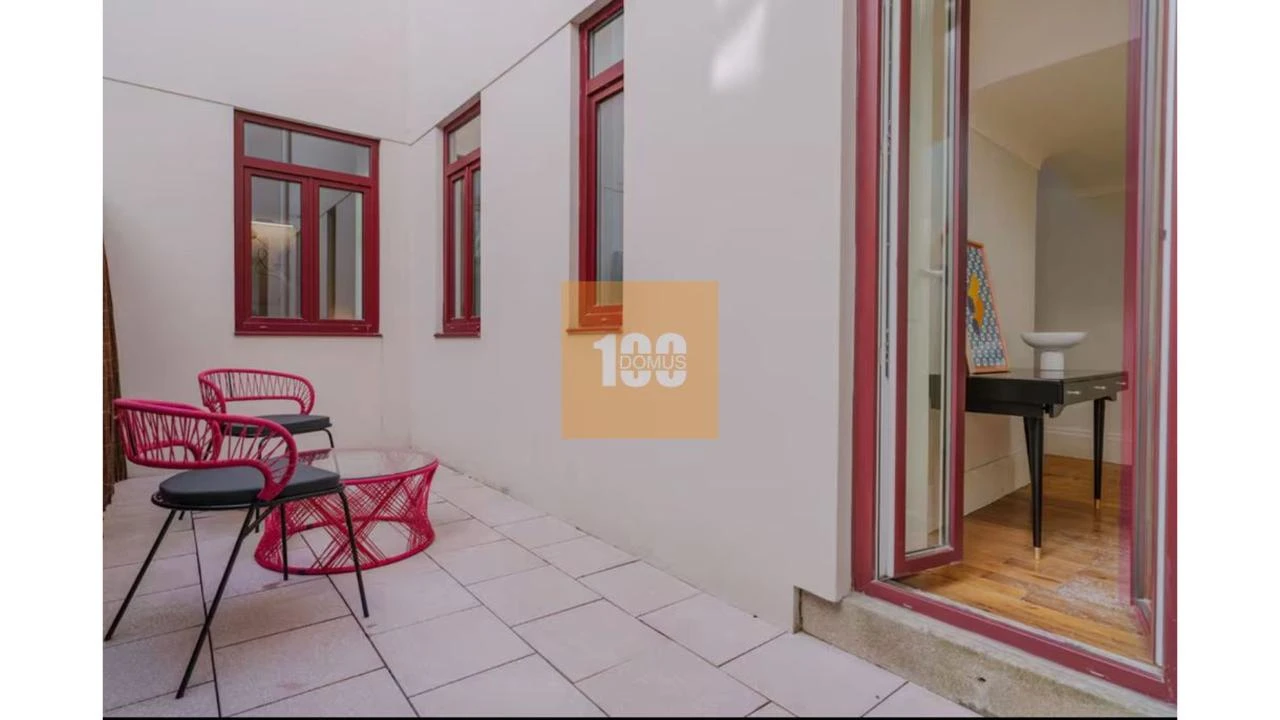 Apartamento T2 para Venda em Paranhos Foto 30