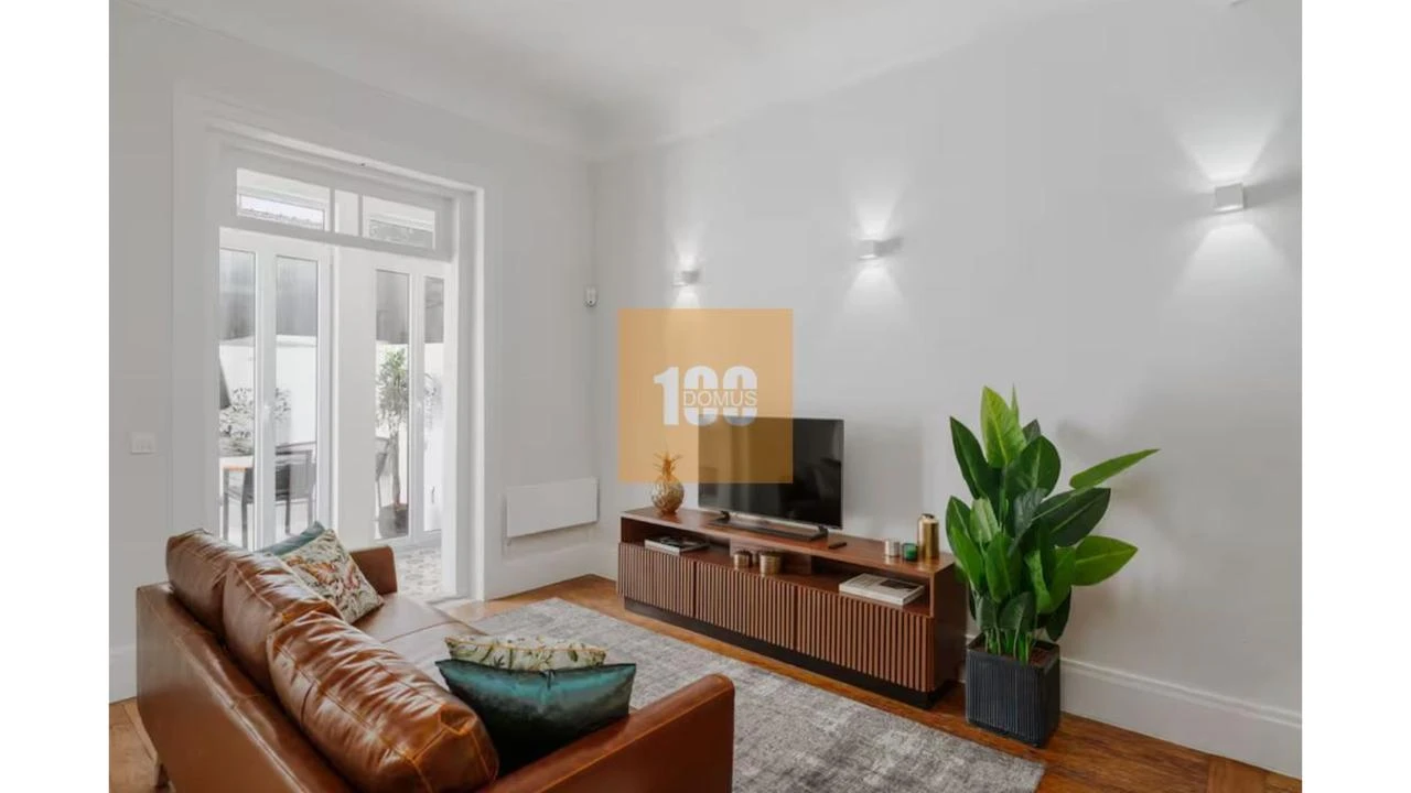 Apartamento T2 para Venda em Paranhos Foto 4