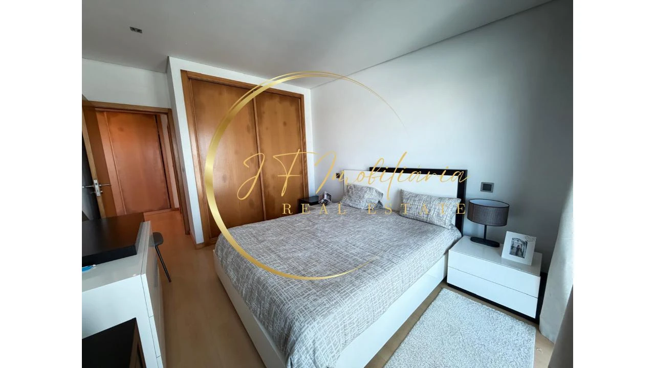 Moradia T4 para Venda em Gafanha da Encarnação Foto 11